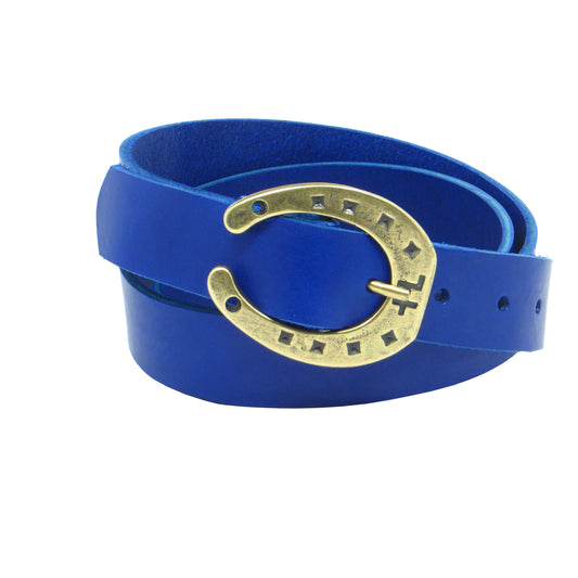 Blauer Rindsleder 3 cm breiter Ledergürtel mit Hufeisenschnalle für Damen Herren ca. 3 – 4 mm dickem Leder. Anzughose Jeans Rock Kleid Arbeitsgürtel Arbeitshose Damengürtel Herrengürtel in verschiedene Längen breiten und Farben erhältlich. Ledergürtel 2 cm breit 3 cm breite Ledergürtel 4 cm breite Gürtel und 5 cm breite Gürtel aus Rindsleder Büffelleder